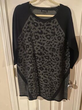 Notations Black & Gray Leopard-Pattern Knit Tunic